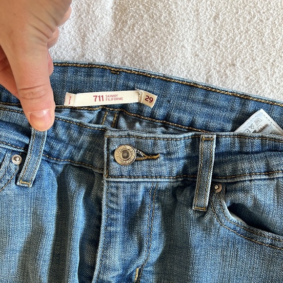 Levi’s size 29 skinny jeans. - Picture 2 of 5